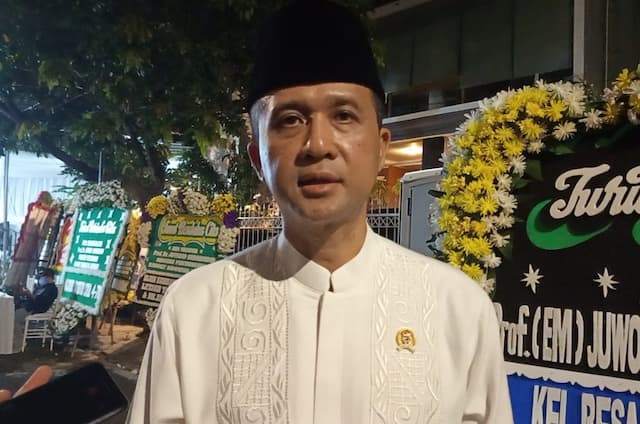 Mentrans Iftitah Sulaiman Kenang Nasihat Juwono Sudarsono: Baktikan Ilmu untuk Negara Mentrans Iftitah Sulaiman Kenang Nasihat Juwono Sudarsono: Baktikan Ilmu untuk Negara