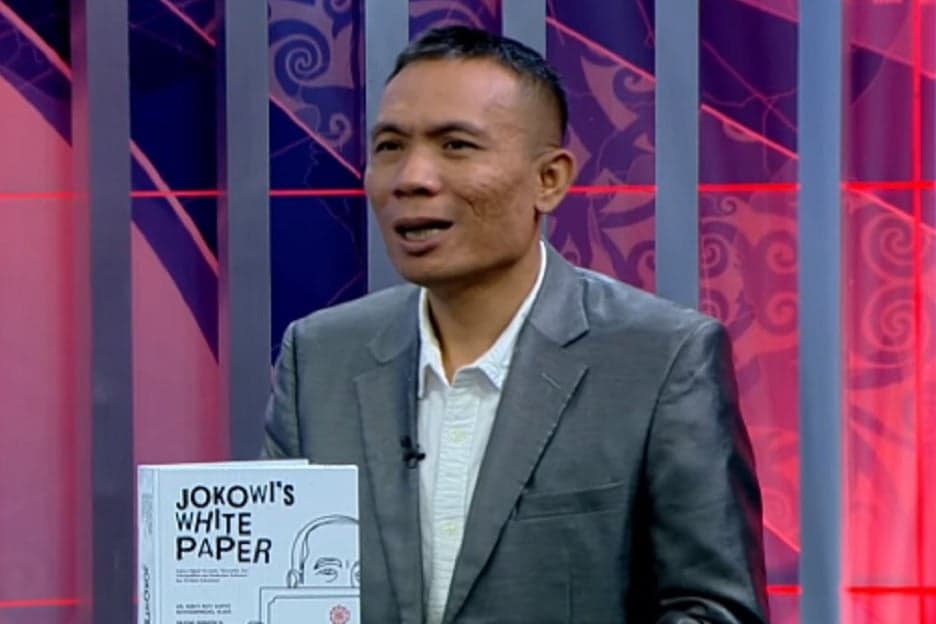 Rismon Sianipar Dapat Restorative Justice Asalkan Buku Jokowi's White Paper Ditarik dari Peredaran Rismon Sianipar Dapat Restorative Justice Asalkan Buku Jokowi's White Paper Ditarik dari Peredaran
