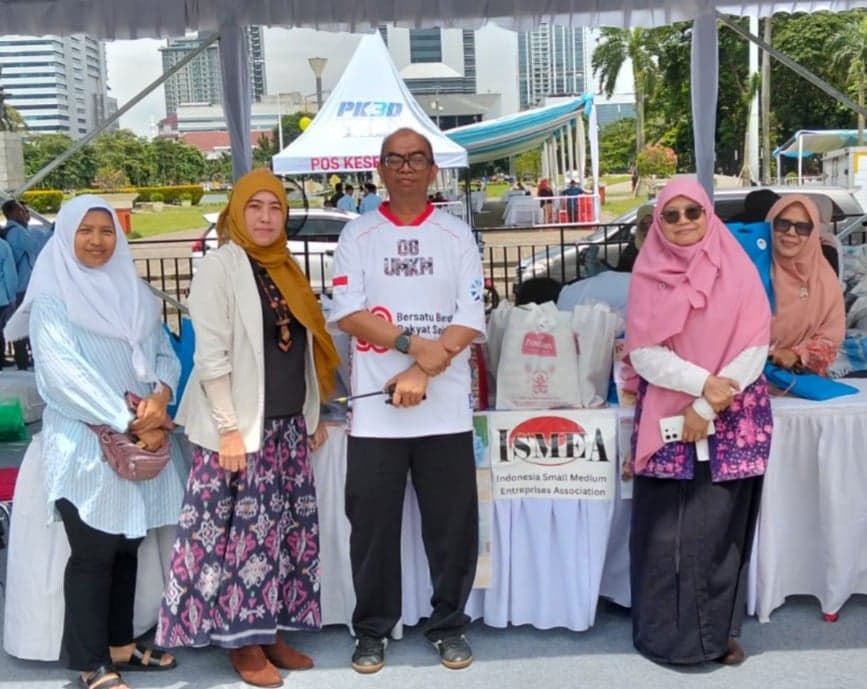 Tingkatkan Omzet UMKM, ISMEA Apresiasi Bazar Rakyat di Monas Tingkatkan Omzet UMKM, ISMEA Apresiasi Bazar Rakyat di Monas