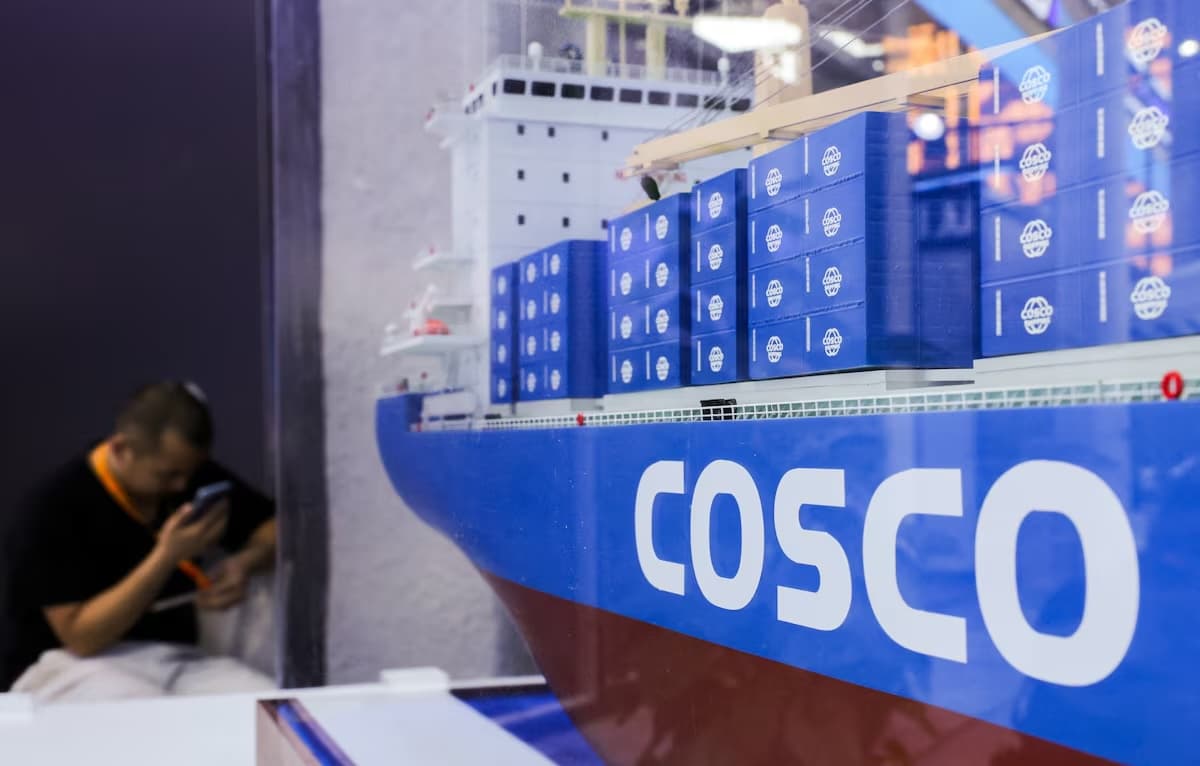 Dua Kapal China Nekat Tembus Selat Hormuz, Ternyata Gunakan Taktik Ini Dua Kapal China Nekat Tembus Selat Hormuz, Ternyata Gunakan Taktik Ini