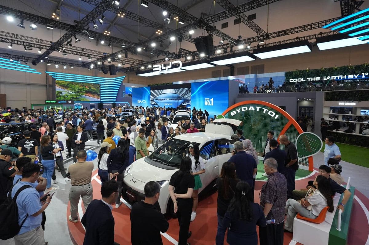 Laba Turun, Penjualan Anjlok! BYD Tetap Ngotot Jual 1,5 Juta Mobil di Luar China Laba Turun, Penjualan Anjlok! BYD Tetap Ngotot Jual 1,5 Juta Mobil di Luar China