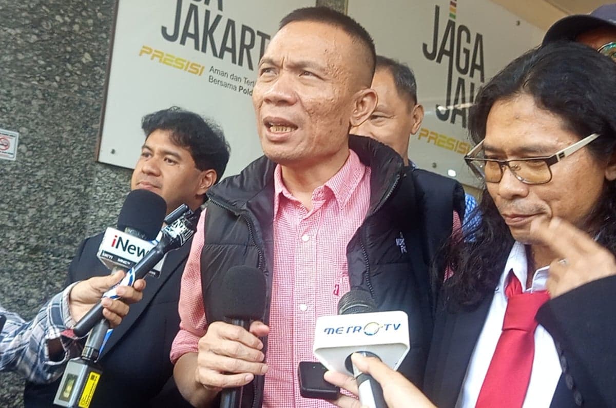 Rismon Sianipar Akui Revisi Penelitian Ijazah Jokowi Bagian dari Perjanjian Restorative Justice Rismon Sianipar Akui Revisi Penelitian Ijazah Jokowi Bagian dari Perjanjian Restorative Justice