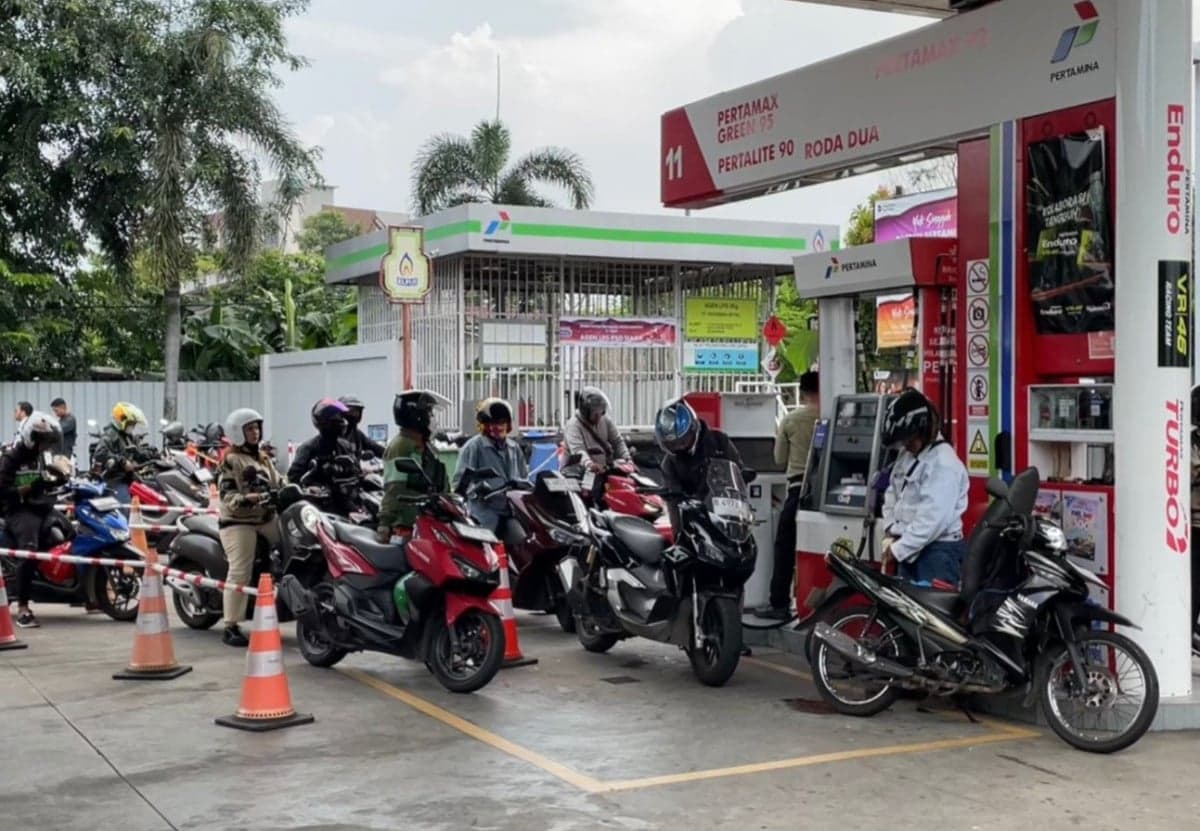 BBM Non Subsidi Tak Naik, Purbaya: Pertamina Tanggung Selisih Harga Sementara BBM Non Subsidi Tak Naik, Purbaya: Pertamina Tanggung Selisih Harga Sementara