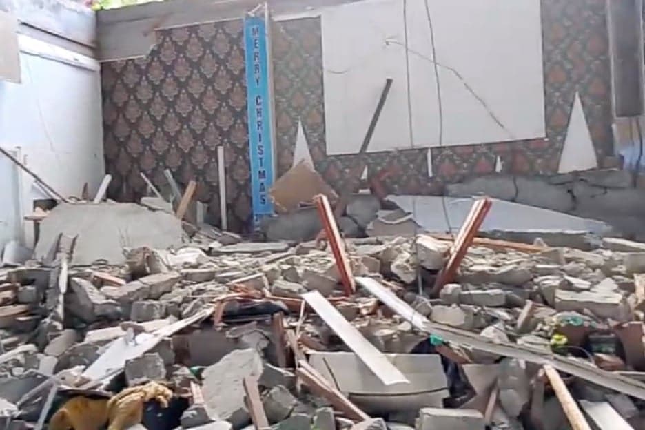 Penampakan Dampak Gempa Bitung M7,6, Gereja Kalvari Ternate Rusak Penampakan Dampak Gempa Bitung M7,6, Gereja Kalvari Ternate Rusak