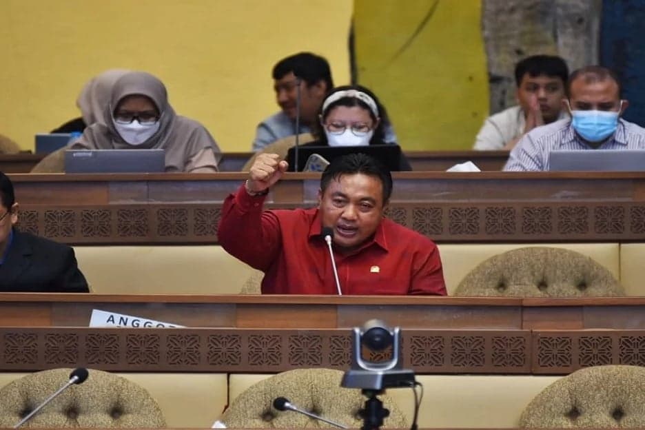 Komisi III DPR: Pengesahan RUU Masyarakat Adat Amanat Konstitusi Komisi III DPR: Pengesahan RUU Masyarakat Adat Amanat Konstitusi