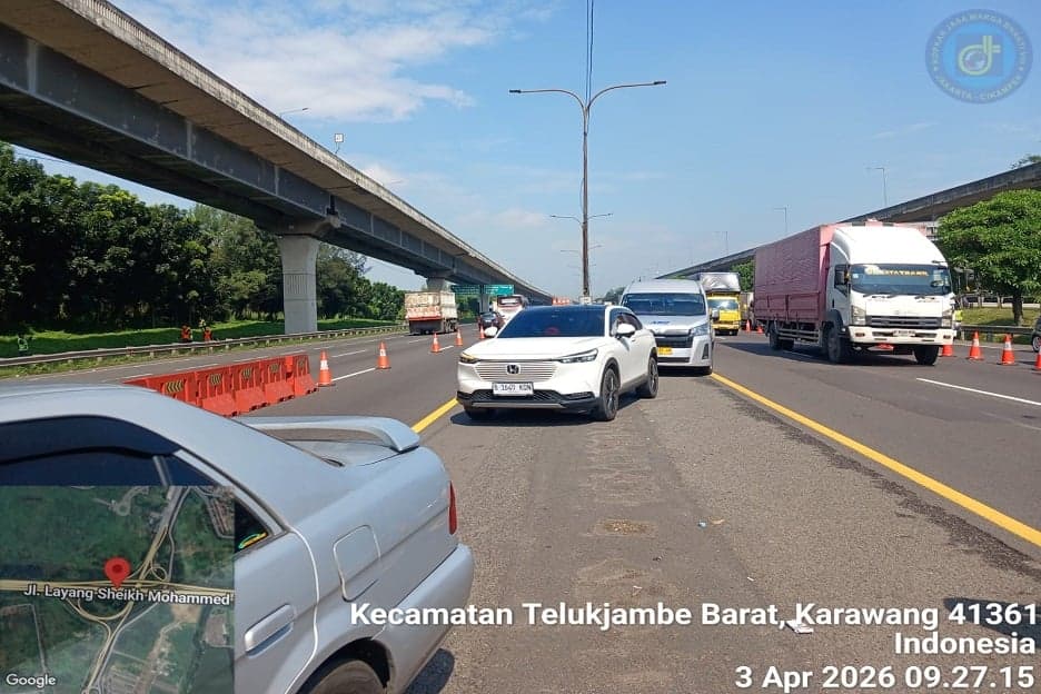 Urai Kepadatan Libur Jumat Agung, Contraflow KM 4766 Tol JakartaCikampek Diberlakukan Urai Kepadatan Libur Jumat Agung, Contraflow KM 4766 Tol JakartaCikampek Diberlakukan