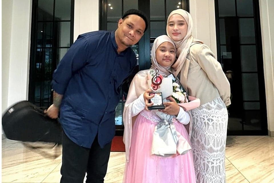 Di Tengah Proses Hukum, Virgoun dan Inara Rusli Kini Lebih Kompak Urus Anak Di Tengah Proses Hukum, Virgoun dan Inara Rusli Kini Lebih Kompak Urus Anak
