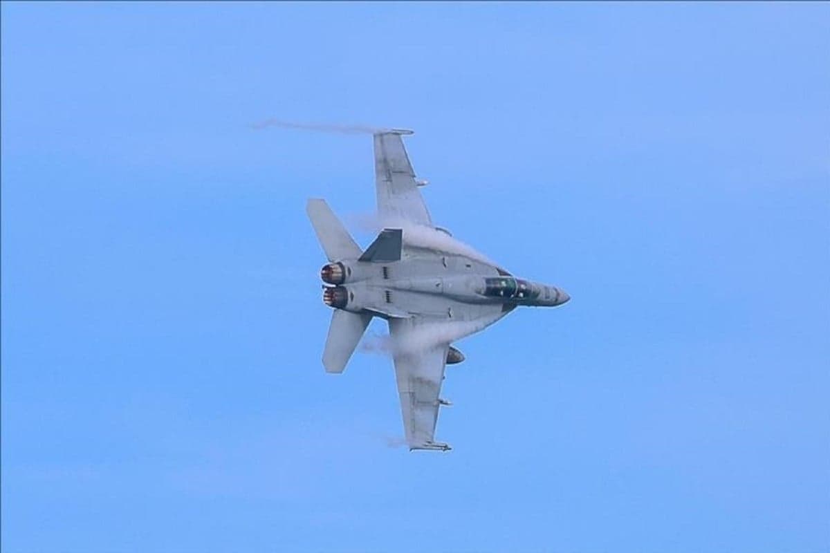 Iran Klaim Tembak Jatuh Jet Tempur AS di Selat Hormuz, Amerika Langsung Menyangkal Iran Klaim Tembak Jatuh Jet Tempur AS di Selat Hormuz, Amerika Langsung Menyangkal