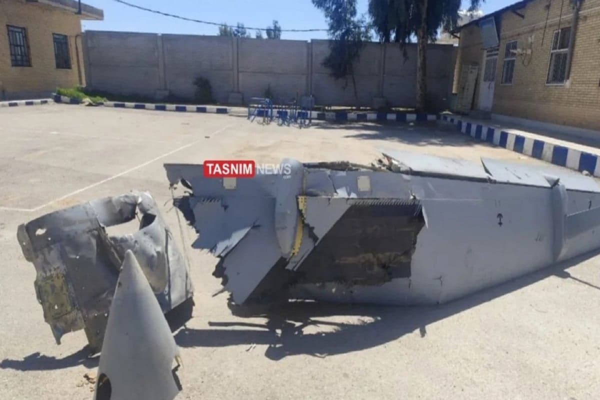 Perang Makin Kacau, Iran Tembak Jatuh Drone Canggih China yang Diduga Dioperasikan Negara Arab Perang Makin Kacau, Iran Tembak Jatuh Drone Canggih China yang Diduga Dioperasikan Negara Arab