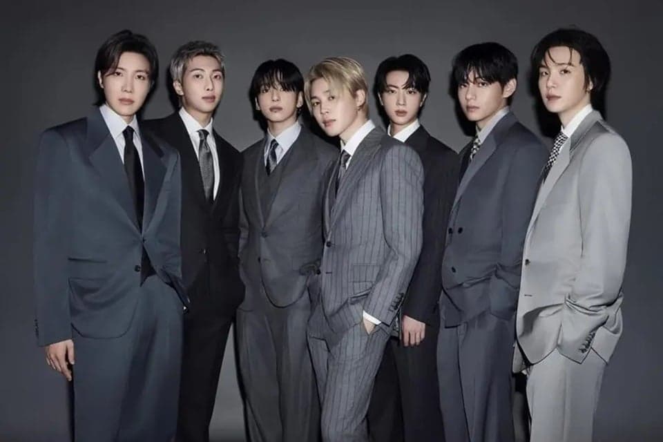 Kolaborasi dengan Brand Israel, BTS Dikecam Penggemarnya Kolaborasi dengan Brand Israel, BTS Dikecam Penggemarnya