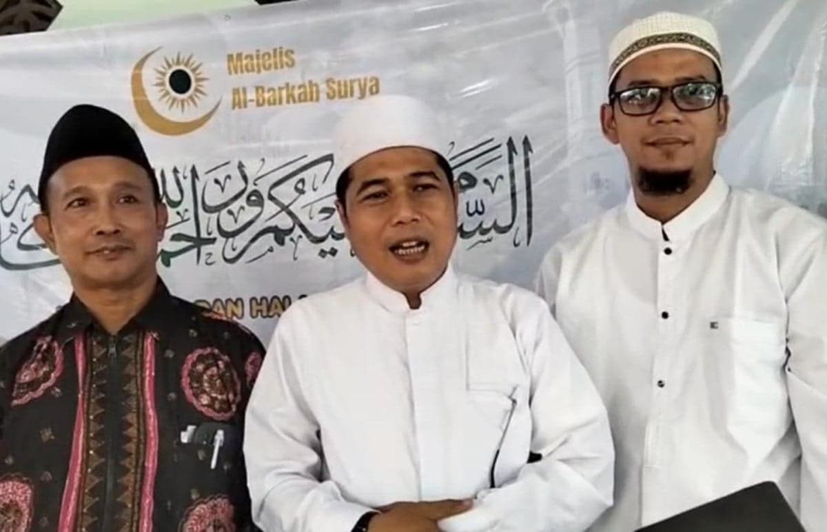 Istigasah di Cirebon, Kiai Ilyas Khaelani: Doa agar Negeri Ini Terjaga dari Praktik Hukum Tidak Adil Istigasah di Cirebon, Kiai Ilyas Khaelani: Doa agar Negeri Ini Terjaga dari Praktik Hukum Tidak Adil