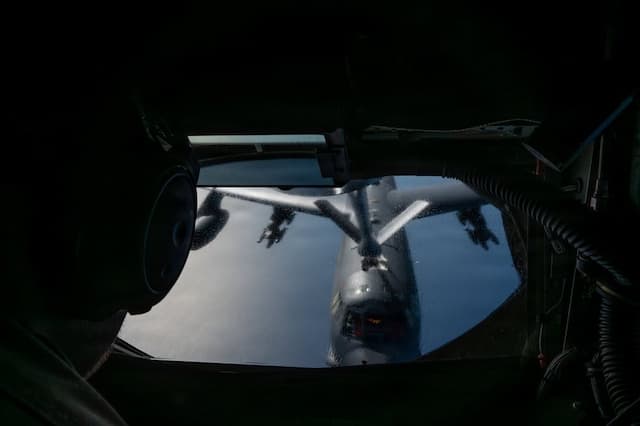 Ketika Kekuatan Perang AS Terus Menyurut, Eskalasi Strategis Iran Justru Meningkat Ketika Kekuatan Perang AS Terus Menyurut, Eskalasi Strategis Iran Justru Meningkat