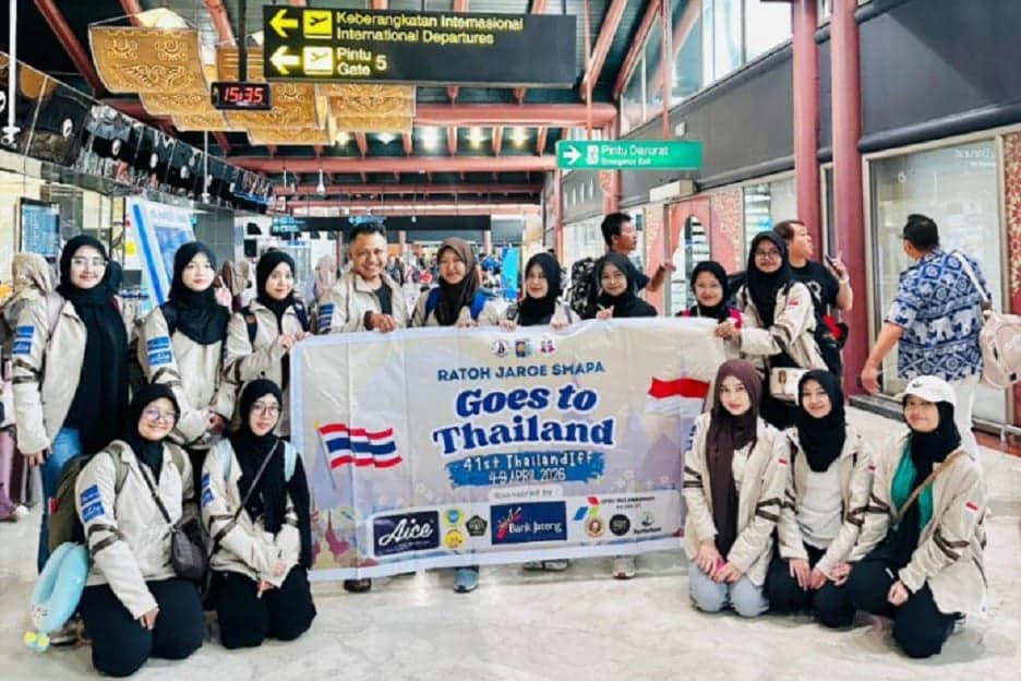 SMAN 4 Semarang Wakili Indonesia di Festival Seni Internasional Thailand SMAN 4 Semarang Wakili Indonesia di Festival Seni Internasional Thailand