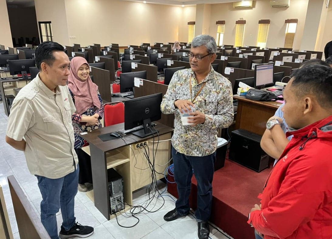 UNEJ Perkuat Keamanan dan Infrastruktur Jelang UTBK SNBT 2026 Lewat Uji Coba Nasional UNEJ Perkuat Keamanan dan Infrastruktur Jelang UTBK SNBT 2026 Lewat Uji Coba Nasional