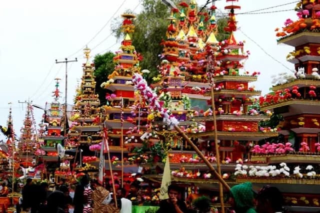 Menguak Tabir Hubungan Rahasia Kerajaan Nusantara dan Kesultanan Persia: Diplomasi Rempah yang Mengubah Wajah Indonesia! Menguak Tabir Hubungan Rahasia Kerajaan Nusantara dan Kesultanan Persia: Diplomasi Rempah yang Mengubah Wajah Indonesia!