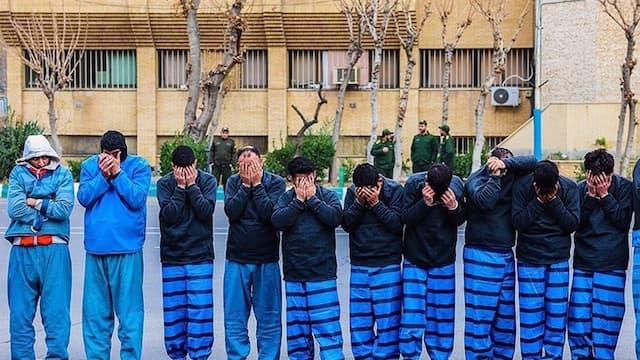 Trump Akui AS Persenjatai Demonstran Iran pada Januari Lalu, tapi Kenapa Gagal? Trump Akui AS Persenjatai Demonstran Iran pada Januari Lalu, tapi Kenapa Gagal?