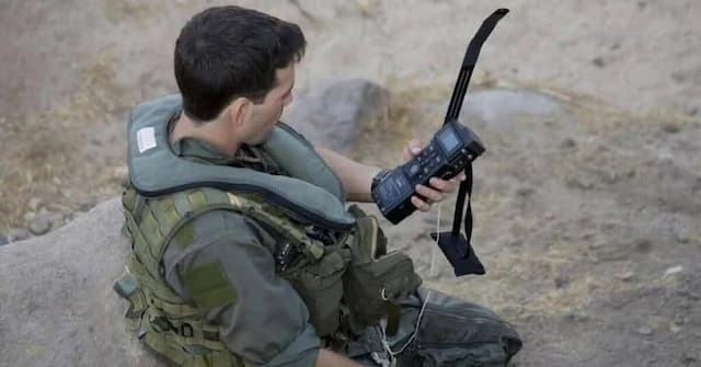 Perangkat Siluman CSEL Bantu Pilot AS Bertahan Hidup 48 Jam di Iran Perangkat Siluman CSEL Bantu Pilot AS Bertahan Hidup 48 Jam di Iran