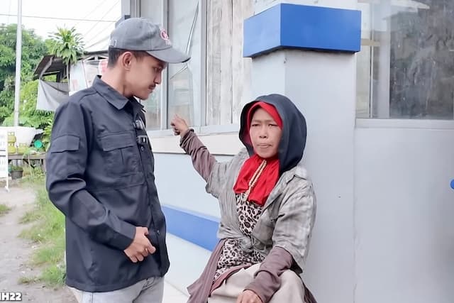 Transformasi ODGJ di Konten Aleh-Aleh Khas Medan, Bawa Perubahan Nyata! Transformasi ODGJ di Konten Aleh-Aleh Khas Medan, Bawa Perubahan Nyata!