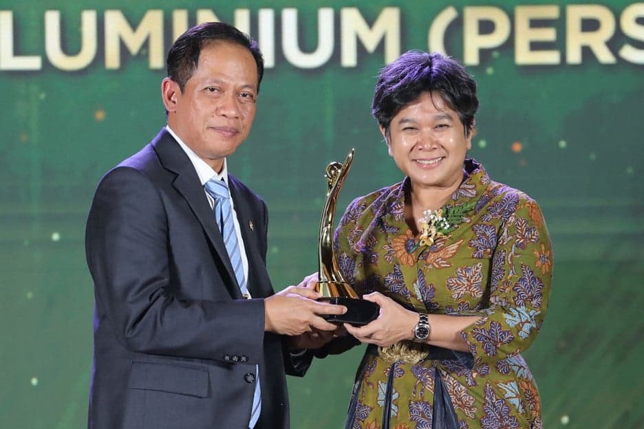 Konsistensi Kinerja ESG Berkelanjutan, INALUM Raih PROPER Emas dan Hijau 2025 Konsistensi Kinerja ESG Berkelanjutan, INALUM Raih PROPER Emas dan Hijau 2025