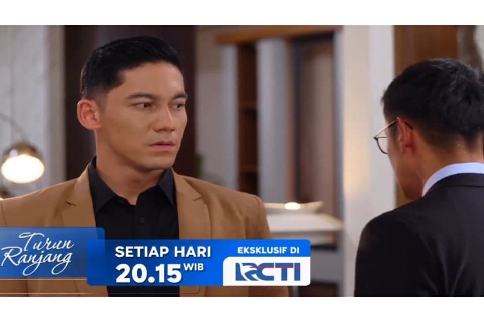 Sinopsis Sinetron 'Turun RanjangEps 5: Leon Jatuh dari Ranjang, Albi Salahkan Naza Sinopsis Sinetron 'Turun RanjangEps 5: Leon Jatuh dari Ranjang, Albi Salahkan Naza