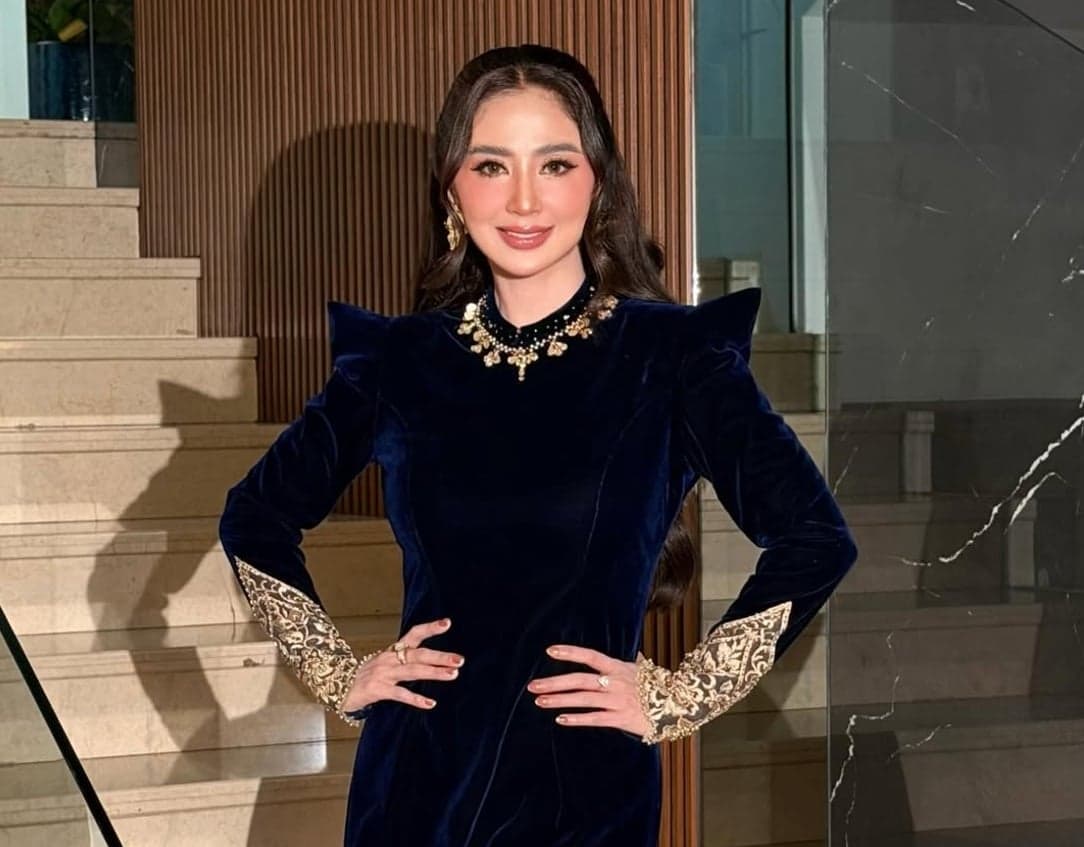 Dewi Perssik Polisikan Akun Facebook Pencatut Nama, Terancam 10 Tahun Penjara Dewi Perssik Polisikan Akun Facebook Pencatut Nama, Terancam 10 Tahun Penjara