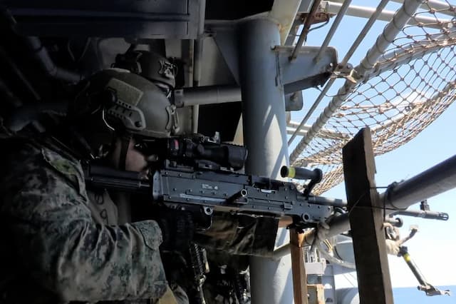 AS Perkuat Kehadiran Militer di Timur Tengah Meski Gencatan Senjata dengan Iran AS Perkuat Kehadiran Militer di Timur Tengah Meski Gencatan Senjata dengan Iran