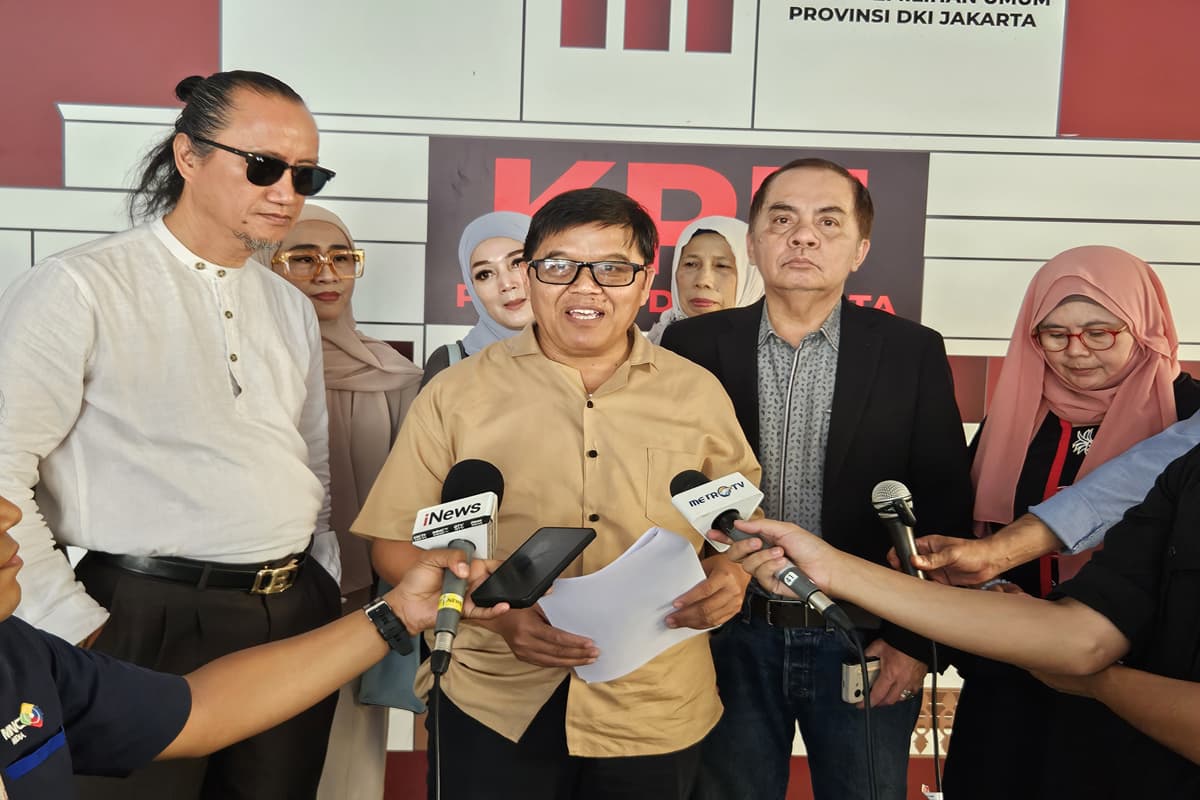 Bonjowi: Dokumen Jokowi saat Daftar Calon Wali Kota, Gubernur, hingga Presiden Cacat Hukum Bonjowi: Dokumen Jokowi saat Daftar Calon Wali Kota, Gubernur, hingga Presiden Cacat Hukum