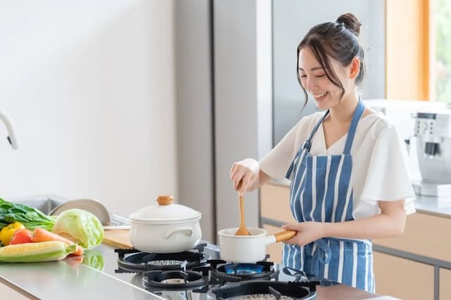 Rahasia Hemat Energi Ternyata Ada di Dapur! Ini Cara Masak yang Efisien Rahasia Hemat Energi Ternyata Ada di Dapur! Ini Cara Masak yang Efisien