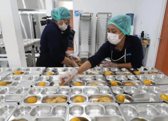 Kadin Institute: Program MBG Jadi Mesin Pertumbuhan Ekonomi Baru di Daerah Kadin Institute: Program MBG Jadi Mesin Pertumbuhan Ekonomi Baru di Daerah