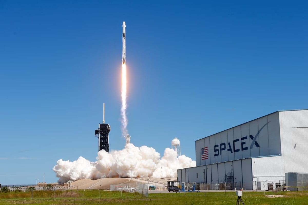 Rugi Rp85 Triliun, Mengapa Valuasi SpaceX Malah Meroket Tembus Rp29.750 Triliun? Rugi Rp85 Triliun, Mengapa Valuasi SpaceX Malah Meroket Tembus Rp29.750 Triliun?