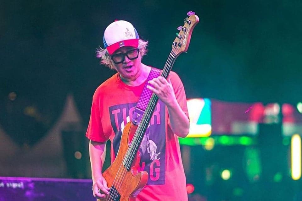 Thomas Ramdhan Keluar dari Band Gigi, Unggahan Teman Menusuk dari Belakang Jadi Sorotan Thomas Ramdhan Keluar dari Band Gigi, Unggahan Teman Menusuk dari Belakang Jadi Sorotan