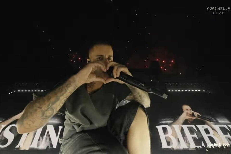 Justin Bieber Bawakan Lagu Lama sambal YouTube-an di Coachella 2026 Justin Bieber Bawakan Lagu Lama sambal YouTube-an di Coachella 2026