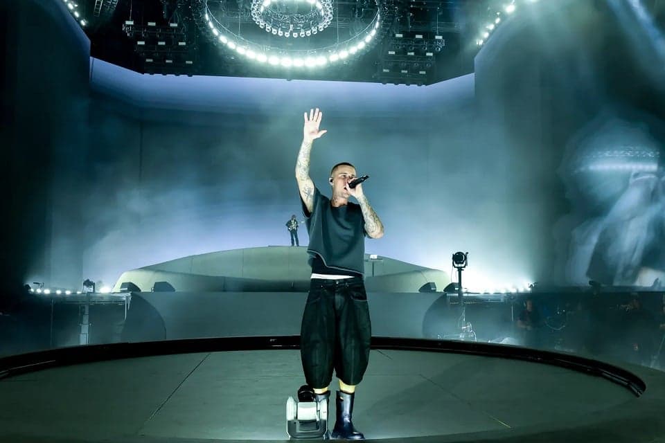 Honor Tembus Rp170 Miliar, Ini Potret Justin Bieber Tampil Sederhana di Coachella 2026 Honor Tembus Rp170 Miliar, Ini Potret Justin Bieber Tampil Sederhana di Coachella 2026