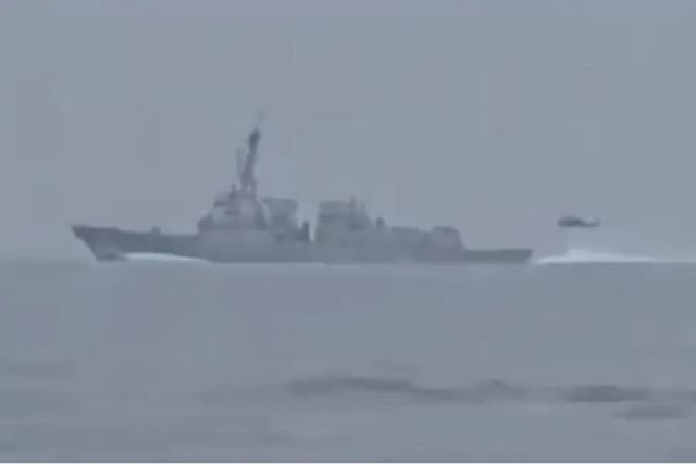 Iran Rilis Video Konfrontasi dengan Kapal Perang AS: Berbalik atau Jadi Target! Iran Rilis Video Konfrontasi dengan Kapal Perang AS: Berbalik atau Jadi Target!