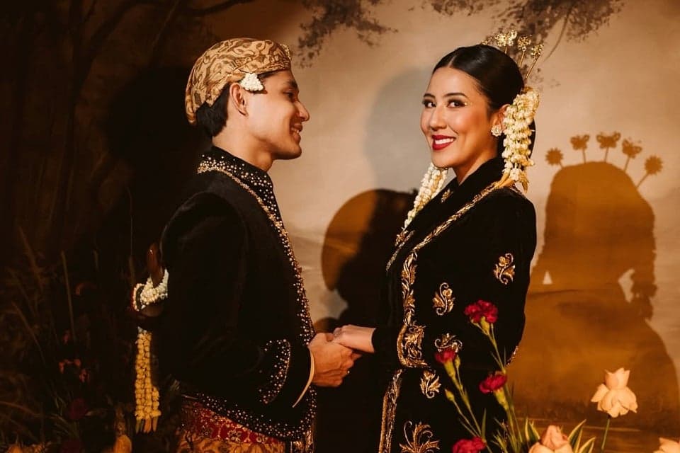 Teuku Rassya Beri Jawaban Menohok saat Tamara Bleszynski Disebut Hanya Tamu di Pernikahannya Teuku Rassya Beri Jawaban Menohok saat Tamara Bleszynski Disebut Hanya Tamu di Pernikahannya