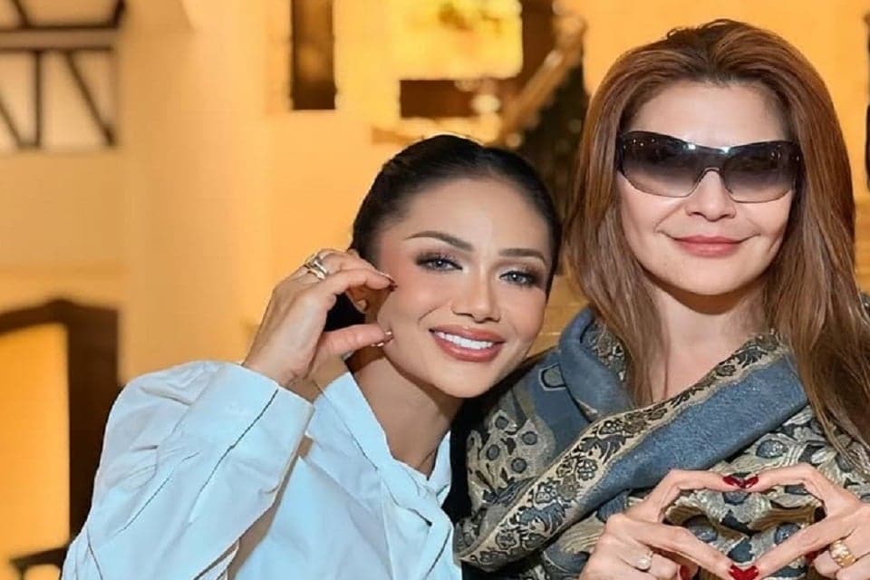 Krisdayanti Beri Dukungan Tamara Bleszynski yang Dikabarkan Jadi Tamu Biasa di Pernikahan Teuku Rassya Krisdayanti Beri Dukungan Tamara Bleszynski yang Dikabarkan Jadi Tamu Biasa di Pernikahan Teuku Rassya