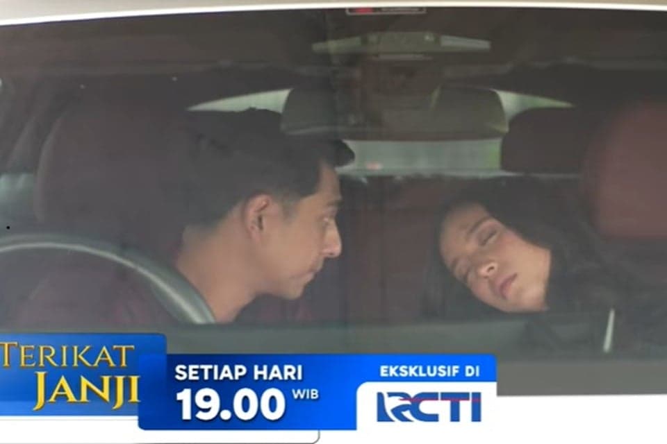 Sinopsis Sinetron 'Terikat Janji'Eps 12: Ketahuan Lakukan Sabotase, Jihan Dilabrak Davina Sinopsis Sinetron 'Terikat Janji'Eps 12: Ketahuan Lakukan Sabotase, Jihan Dilabrak Davina