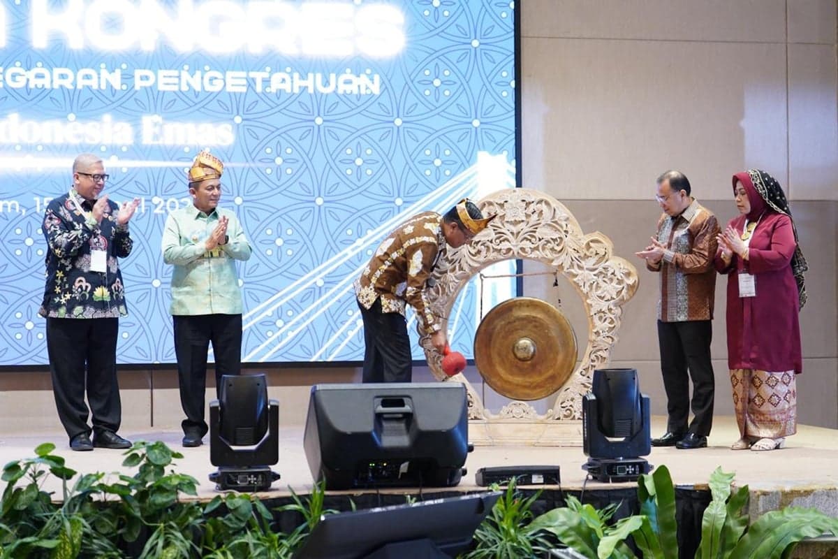 Menteri Hukum Buka Pra Kongres INI di Batam Menteri Hukum Buka Pra Kongres INI di Batam