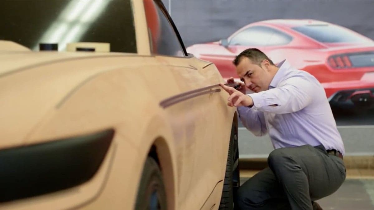 Mantan Desainer Ford Mustang Gabung ke McLaren Mantan Desainer Ford Mustang Gabung ke McLaren