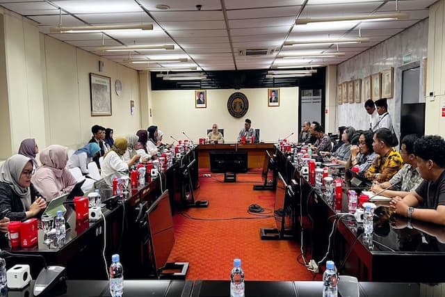 UI Nonaktifkan Status Akademik 16 Mahasiswa FHUI Terduga Pelaku Pelecehan Seksual di Grup Chat UI Nonaktifkan Status Akademik 16 Mahasiswa FHUI Terduga Pelaku Pelecehan Seksual di Grup Chat