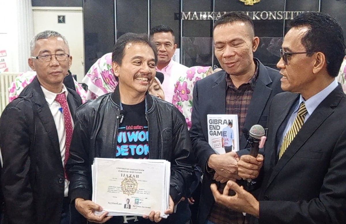Roy Suryo Sebut Rismon Sianipar Zombie: Menurut Surat yang Dibuat Keluarganya, Dia Sudah Meninggal Dunia Roy Suryo Sebut Rismon Sianipar Zombie: Menurut Surat yang Dibuat Keluarganya, Dia Sudah Meninggal Dunia