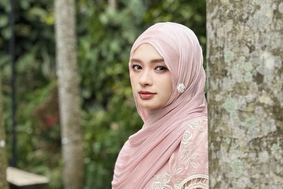 Pemeriksaan Inarasati Terkait Kasus Perzinaan Kembali Ditunda, Ini Alasannya! Pemeriksaan Inarasati Terkait Kasus Perzinaan Kembali Ditunda, Ini Alasannya!