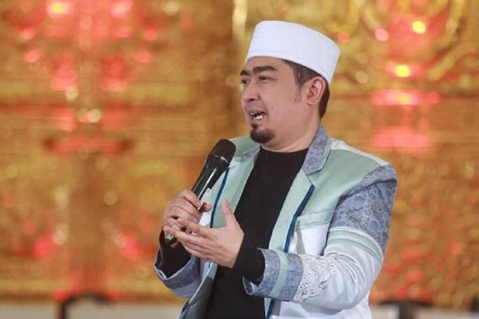 Ustaz Solmed Laporkan Puluhan Akun Medsos Penyebar Hoaks, Desak Pelaku Minta Maaf Ustaz Solmed Laporkan Puluhan Akun Medsos Penyebar Hoaks, Desak Pelaku Minta Maaf