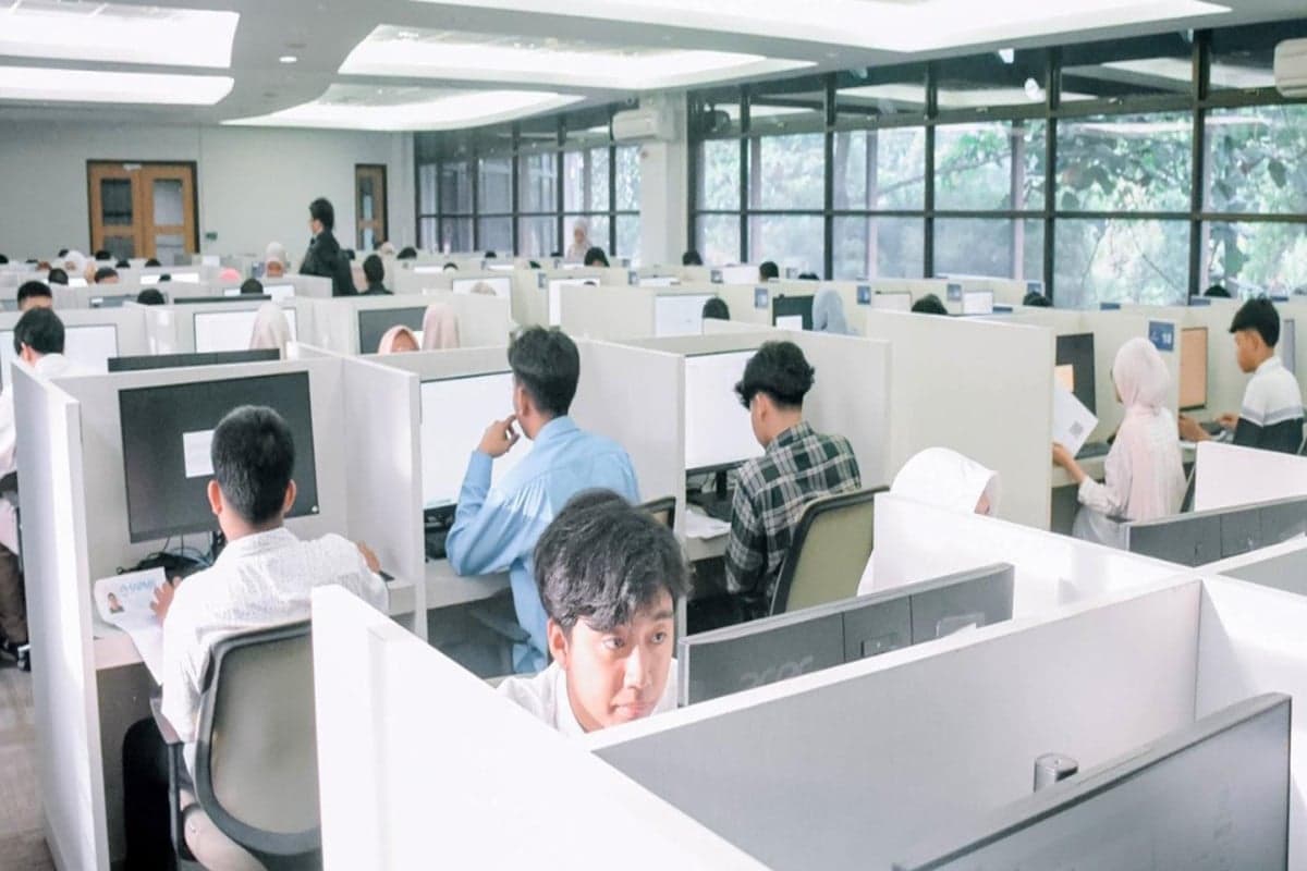 Jeans dan Kaos Dilarang? Ini Aturan Berpakaian saat UTBK 2026 Jeans dan Kaos Dilarang? Ini Aturan Berpakaian saat UTBK 2026