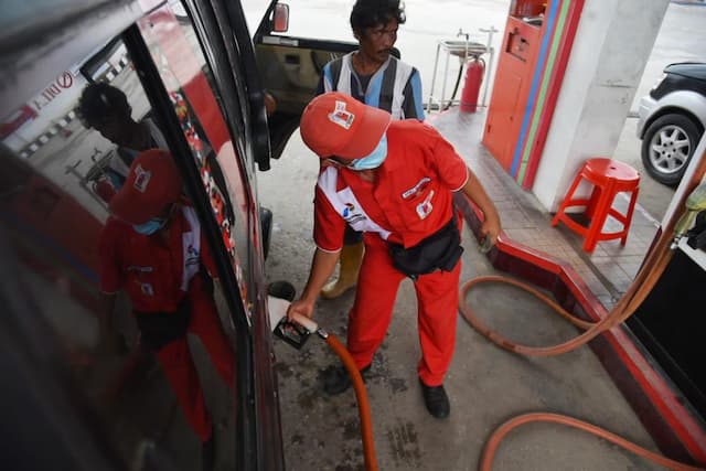 BBM Nonsubsidi Naik Drastis per 18 April 2026, Mobil Premium dan Pajero-Fortuner Paling Boncos! BBM Nonsubsidi Naik Drastis per 18 April 2026, Mobil Premium dan Pajero-Fortuner Paling Boncos!