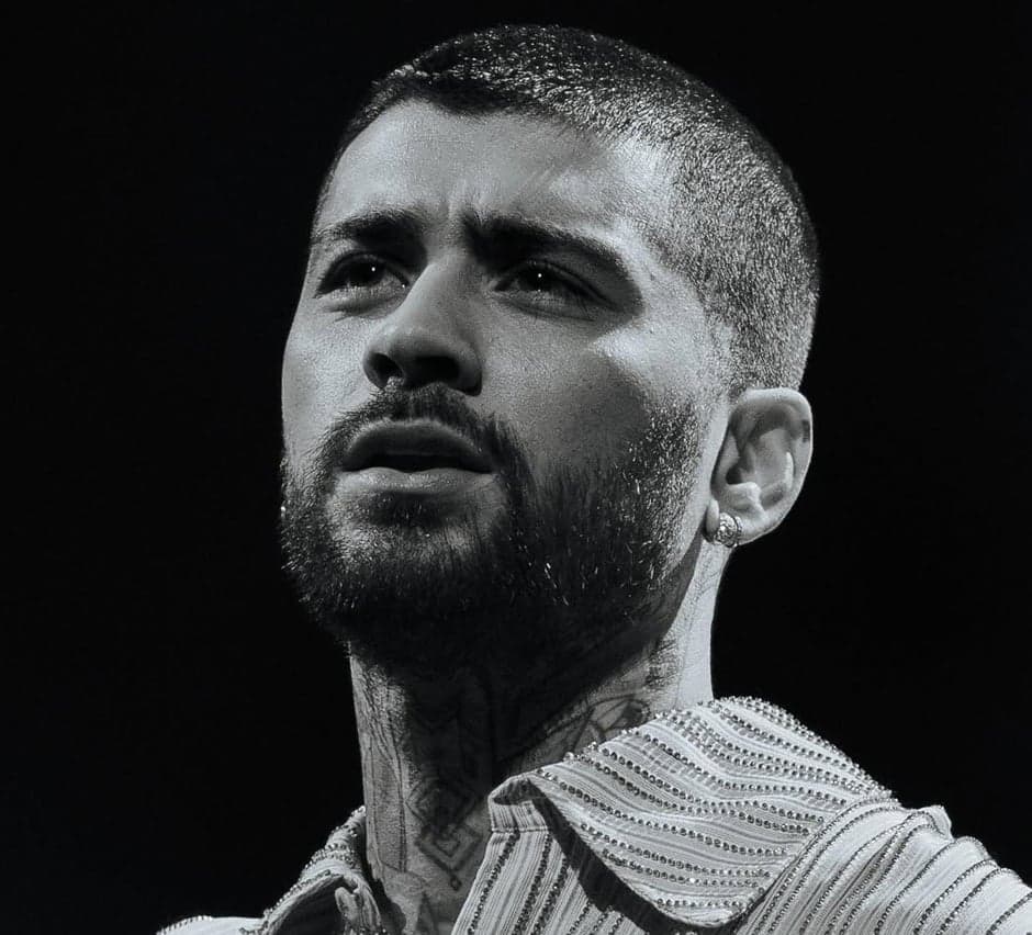 Zayn Malik Dirawat di RS saat Rilis Album Konnakol, Tunda Promosi dan Sapa Fans Zayn Malik Dirawat di RS saat Rilis Album Konnakol, Tunda Promosi dan Sapa Fans