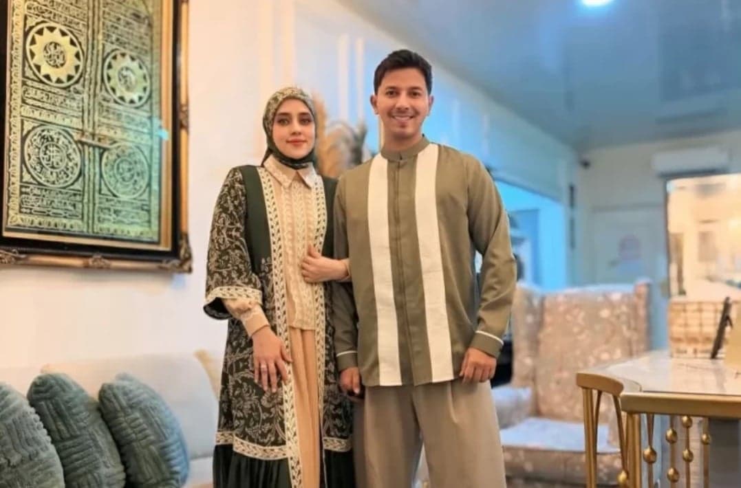 Fairuz A. Rafiq Bantah Isu Retak dengan Sony Septian, Tegaskan Rumah Tangga Harmonis Fairuz A. Rafiq Bantah Isu Retak dengan Sony Septian, Tegaskan Rumah Tangga Harmonis