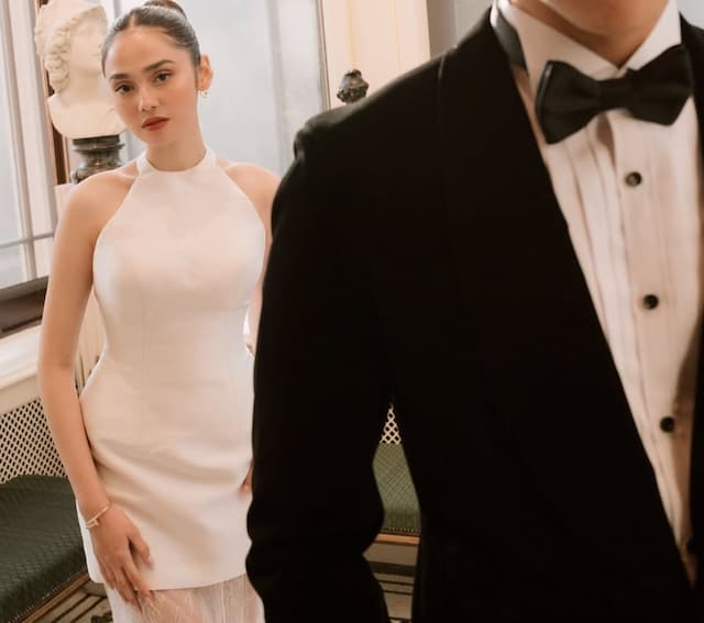 Potret Prewedding Syifa Hadju Curi Perhatian, Perhiasannya Tembus Ratusan Juta Potret Prewedding Syifa Hadju Curi Perhatian, Perhiasannya Tembus Ratusan Juta