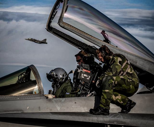 Cegah Serangan Rusia Tanpa Bantuan AS, UE Butuh Waktu 4 Tahun Bangun Militer Cegah Serangan Rusia Tanpa Bantuan AS, UE Butuh Waktu 4 Tahun Bangun Militer