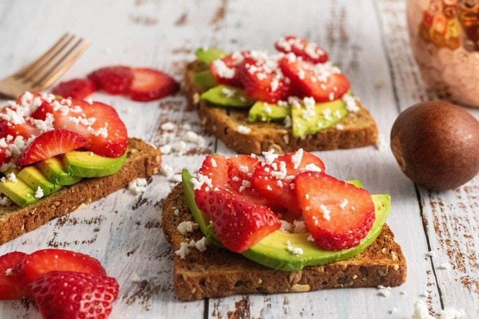 5 Buah Rendah Gula yang Aman untuk Diet, Tetap Manis dan Menyegarkan 5 Buah Rendah Gula yang Aman untuk Diet, Tetap Manis dan Menyegarkan